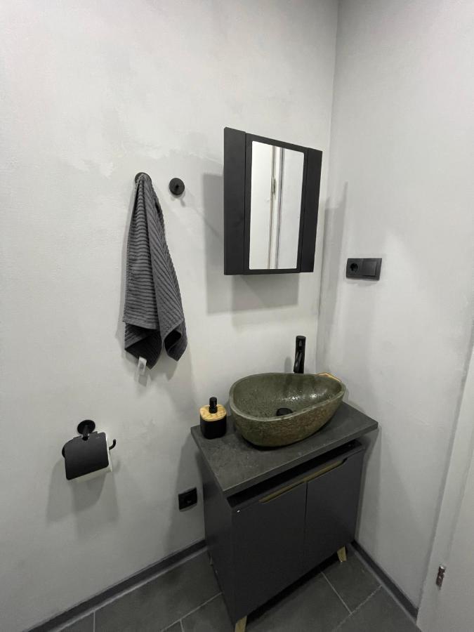 شقة Bright: Flat With Balcony - Kitchen - Free Parking برلين المظهر الخارجي الصورة