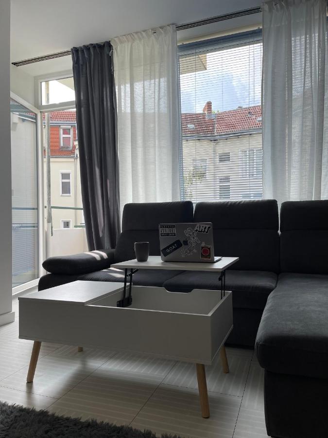 شقة Bright: Flat With Balcony - Kitchen - Free Parking برلين المظهر الخارجي الصورة